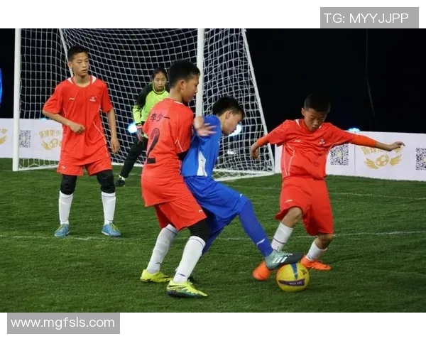 深圳足球队的节奏与风采：聚焦本土足球的崛起与挑战